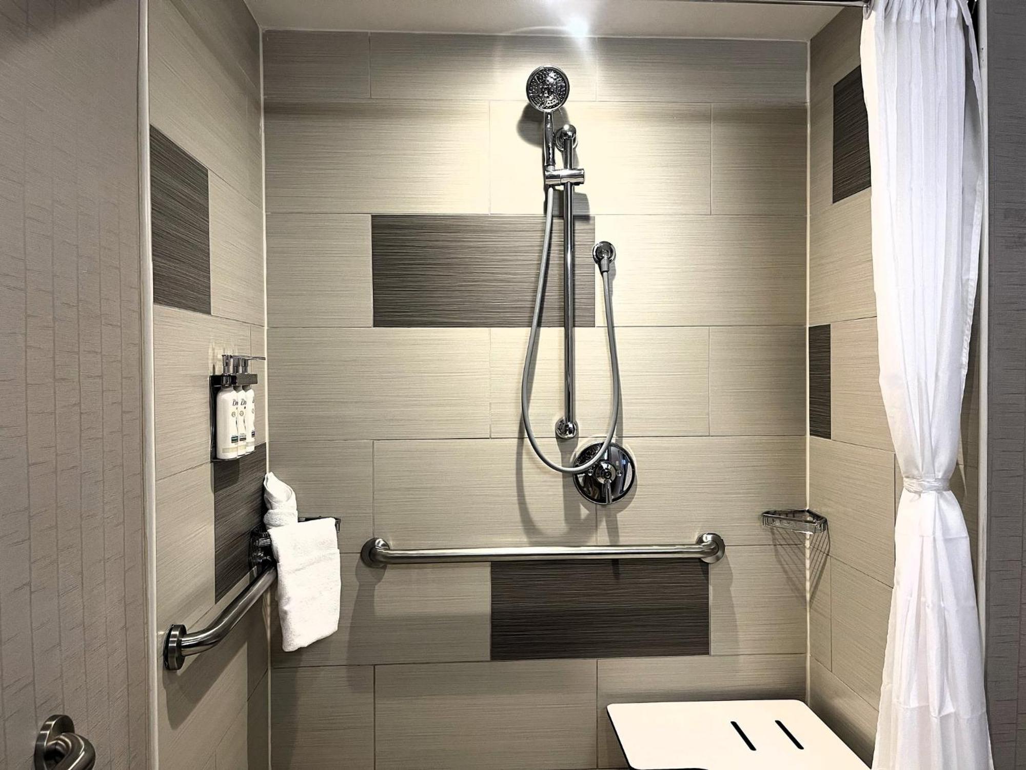 Holiday Inn New York City - Times Square By Ihg Экстерьер фото